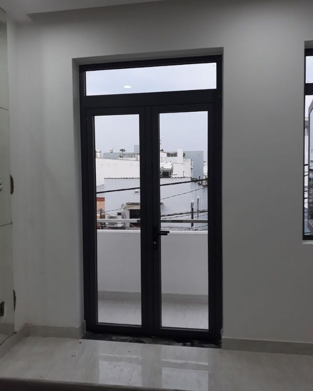 Cửa đi 2 cánh nhôm Xingfa 2 cánh màu ghi xám