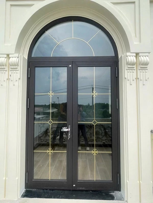 Cửa nhôm Xingfa màu đen không là màu lý tưởng cho người mệnh Kim