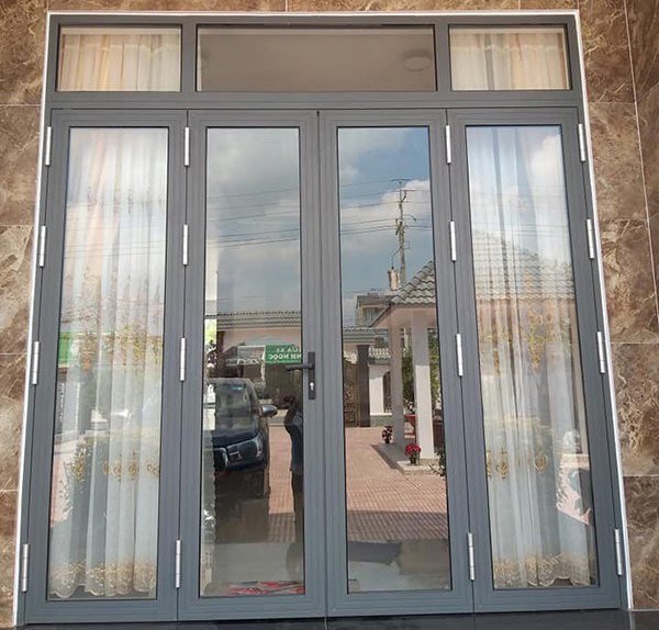 cua-nh0m-xingfa-mau-xam-ghi-07