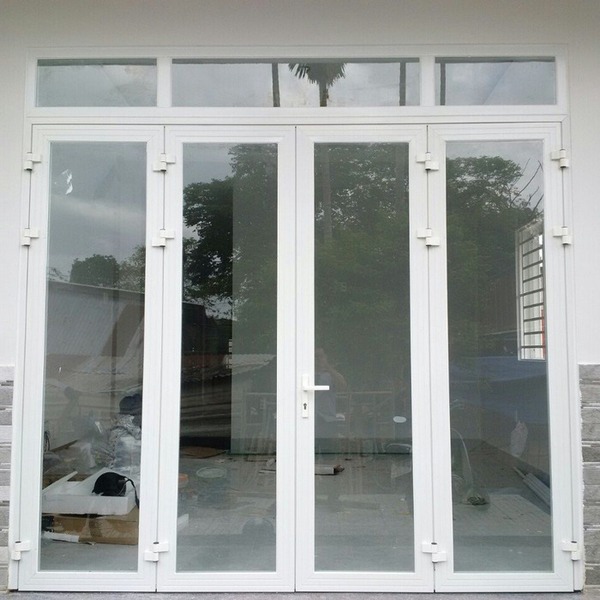 Việt Phong chuyên thi công, lắp đặt cửa nhôm Việt Pháp