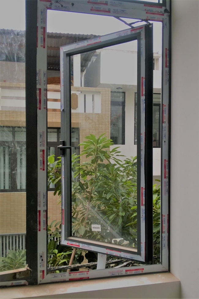 Cửa sổ nhôm Xingfa 1 cánh