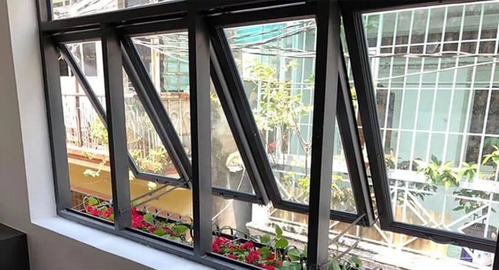 Cửa sổ 4 cánh nhôm xingfa mở hất