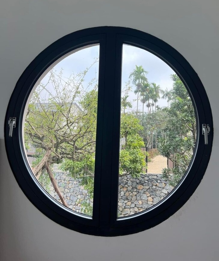 cua-so-tron-xingfa-02