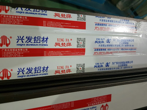 Nhôm Xingfa tem đỏ