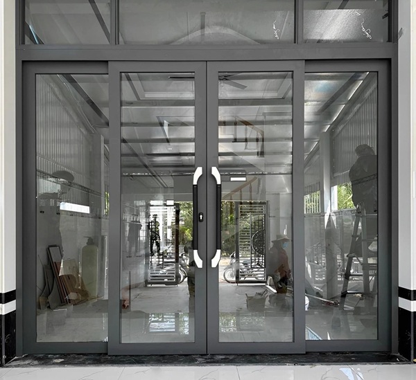 Mẫu cửa lùa 4 cánh kết hợp kính hộp cách âm